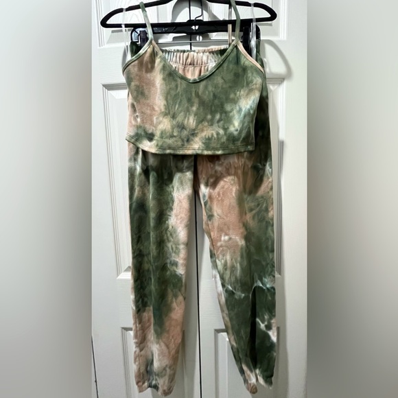 Tinas Fashion Fleece Tie Dye 2 Piece Pant Set NWT - Picture 2 of 8